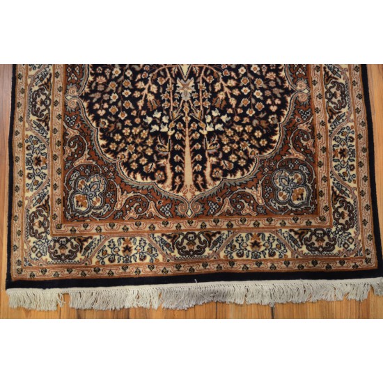 1773 - Kashmir carpet