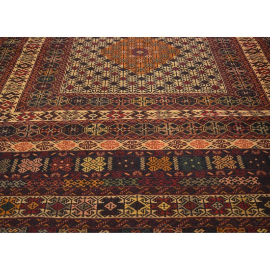 1628 - Maliki kilim