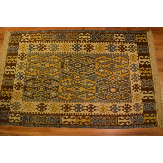 1665 - Super Fine Turkish Usak Kilim