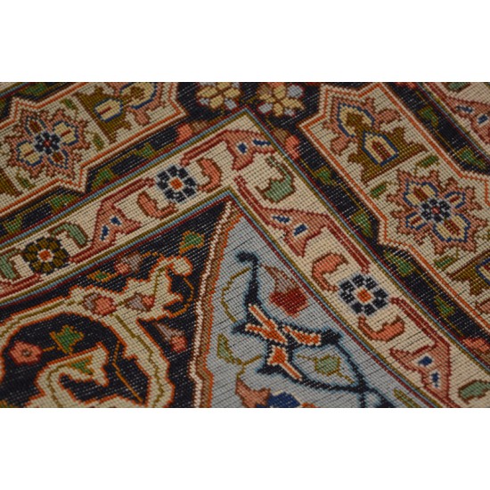 1779 - İranian Tabriz Carpet